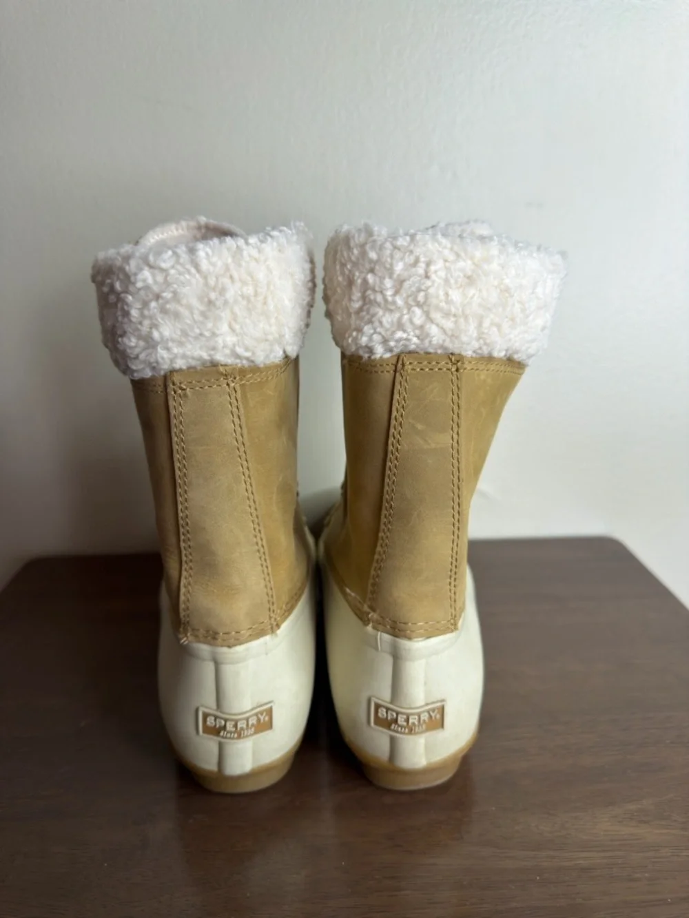 Sperry Saltwater Ivory Leather Tall Duck Boots Sz 9.5 Womens